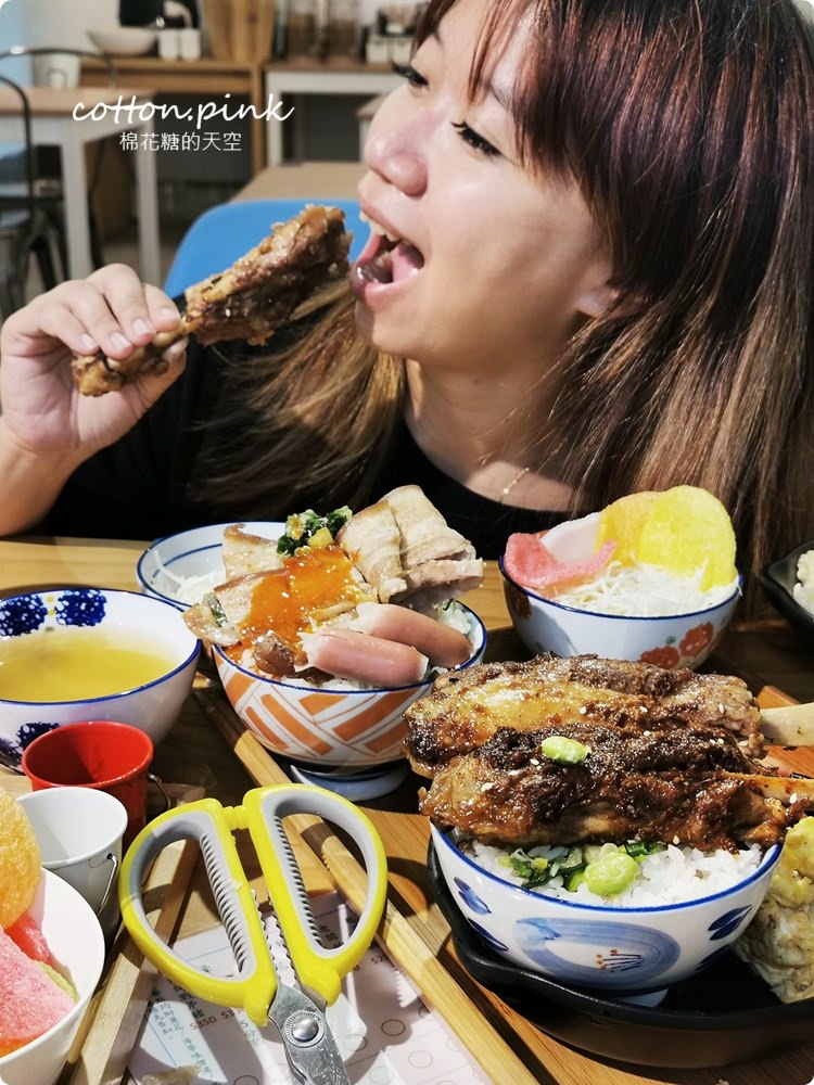 台中北區超狂大份量丼飯～大推安羽軒老闆私房烤肉蓋飯外加比臉大炸魷魚