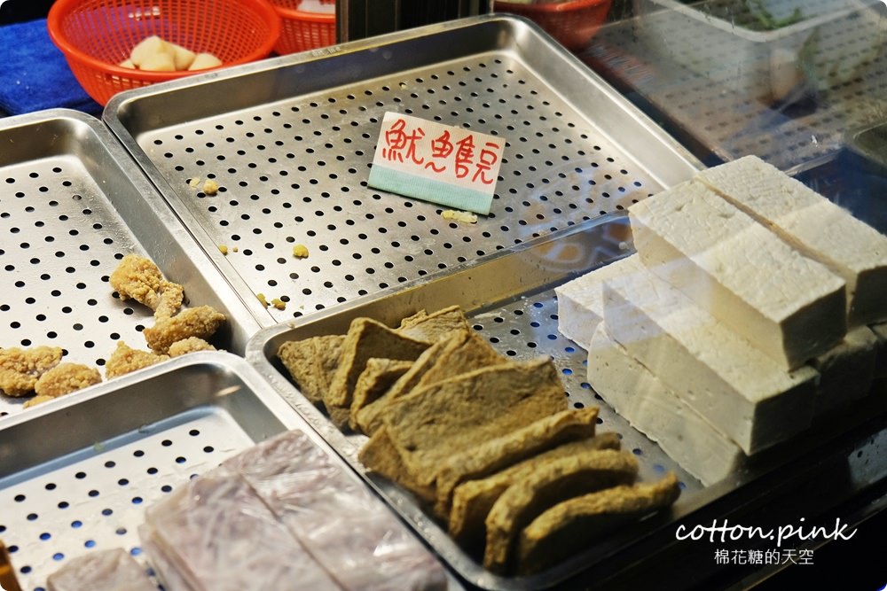 台中鹹酥雞推薦-雞排、鹽酥雞精緻化～維新鹽酥雞特調醬料讓人難忘！就在旱溪夜市附近喔
