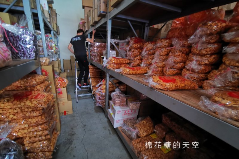 台中餅乾批發這家好低調！古早味餅乾育立商行大包大包帶回家～