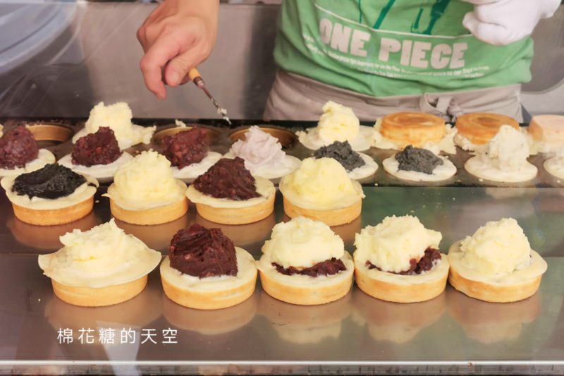東勢排隊十月紅豆餅開到台中市區啦！爆餡甜點不用翻山越嶺也吃得到