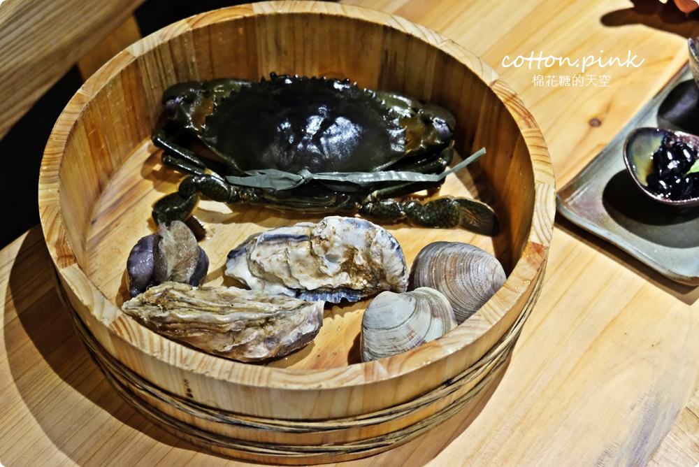 台中和牛推薦-暮藏和牛鍋物~桌邊服務火鍋享受的極致!活海鮮也大推~飯後還有驚喜美味! 台中和牛推薦-暮藏和牛鍋物~桌邊服務火鍋享受的極致!活海鮮也大推~飯後還有驚喜美味!