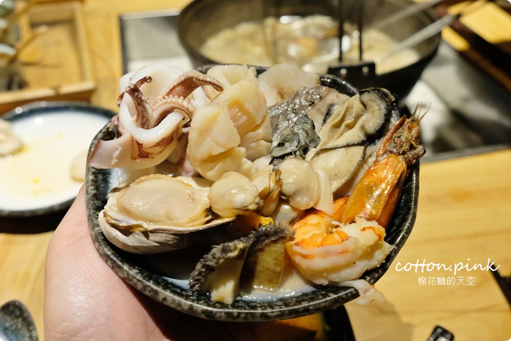 台中和牛推薦-暮藏和牛鍋物~桌邊服務火鍋享受的極致!活海鮮也大推~飯後還有驚喜美味! 台中和牛推薦-暮藏和牛鍋物~桌邊服務火鍋享受的極致!活海鮮也大推~飯後還有驚喜美味!