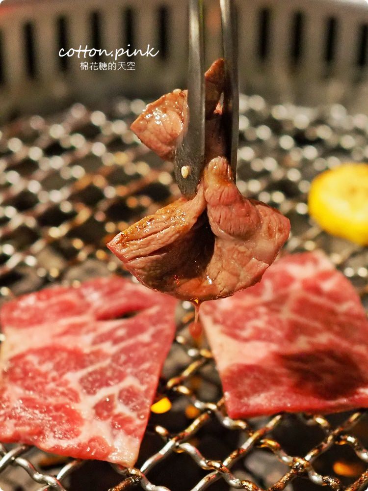 台中燒肉推薦-大推墨妃家乾式熟成牛肉超好吃！開到凌晨一點，令貴妃套餐大吃六種牛肉讓人幸福的像妃子阿！