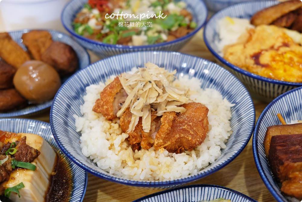 台中爌肉飯新星～朝馬等客運終於有好吃的了！這家金爌不是賣咖啡喔～
