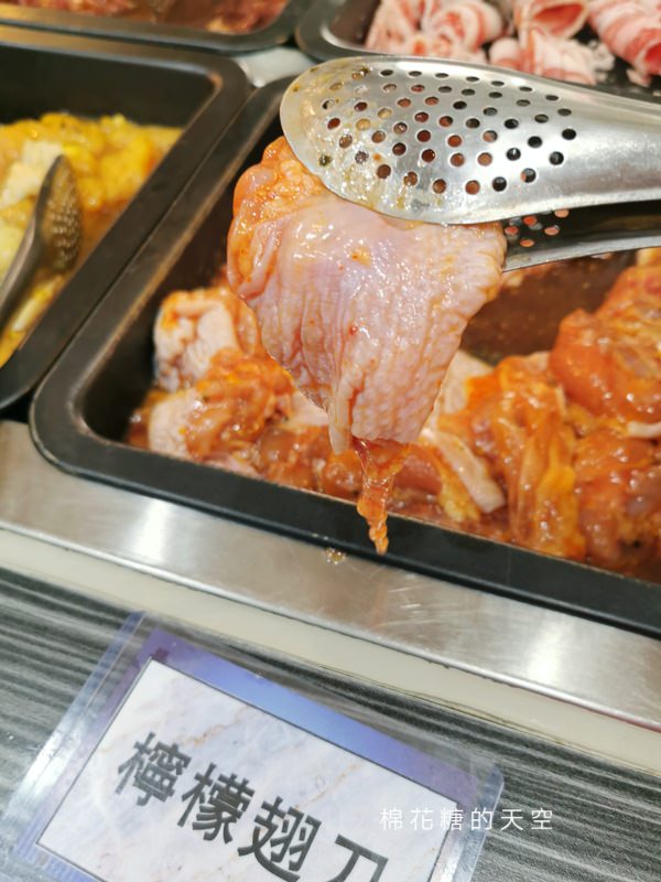 台中吃到飽這家真的吃很飽～肉食夥伴動起來！最新肉鮮生滿滿肉盤不怕你吃，歡迎使用振興券！