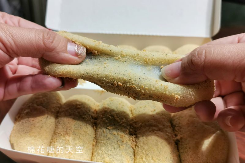 台中麻糬這家超大條！洪記草屯麻糬一次滿足兩種口味～分店開在這～！