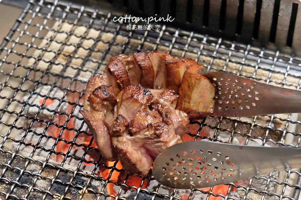台中燒肉推這家-締藏和牛燒肉整條牛舌全上桌真的太狂啦！