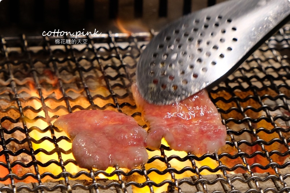 台中燒肉推這家-締藏和牛燒肉整條牛舌全上桌真的太狂啦！