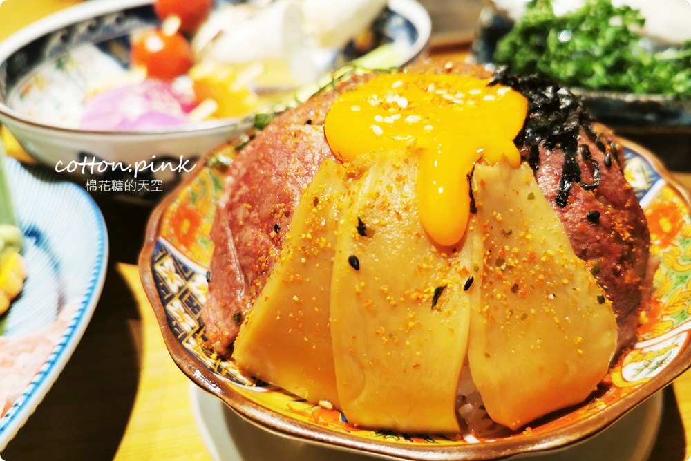 台中燒肉推這家-締藏和牛燒肉整條牛舌全上桌真的太狂啦！