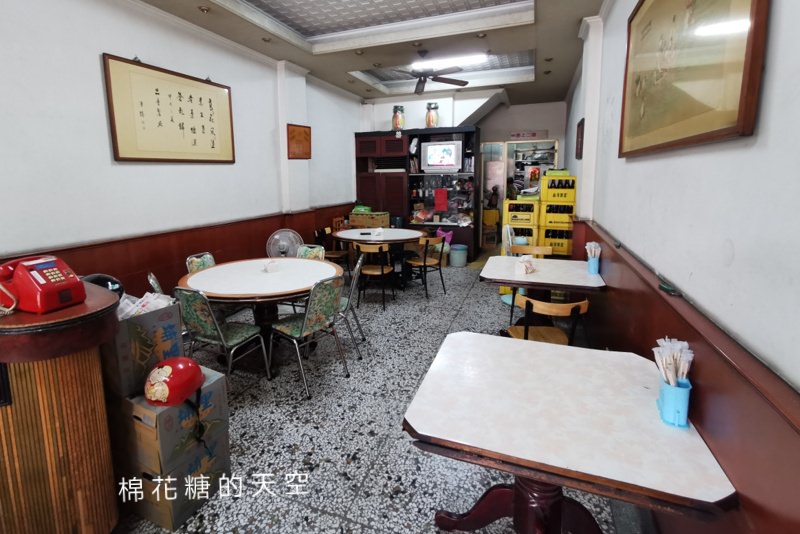 台中台式快炒推薦-正港台式無菜單料理-品香餐飲直接看冰箱點菜的啦！
