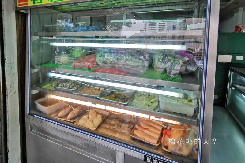 台中台式快炒推薦-正港台式無菜單料理-品香餐飲直接看冰箱點菜的啦！