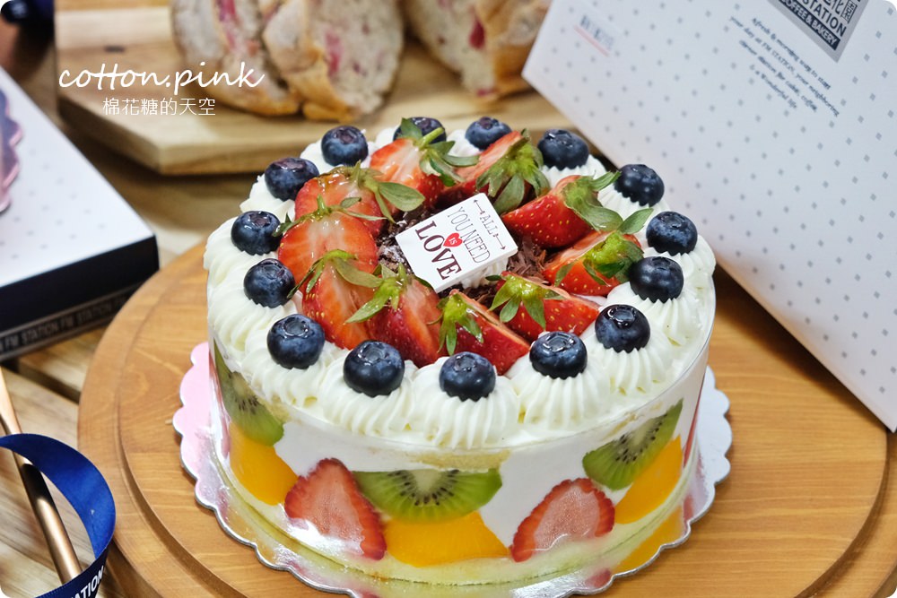 2020台中母親節蛋糕推這家！濃濃芋頭蛋糕加紅豆～無敵好吃媽媽最愛！馥漫麵包限時預定中