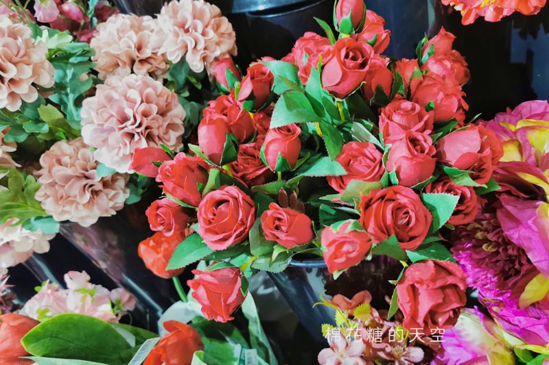 台中廣三SOGO後方超美花店！建南行人造花比真花還要美～