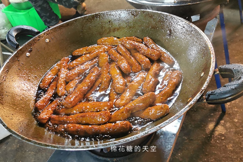一週只有三天！台中靜宜夜市佔地不大但好多排隊美食啊！人氣攤位懶人包