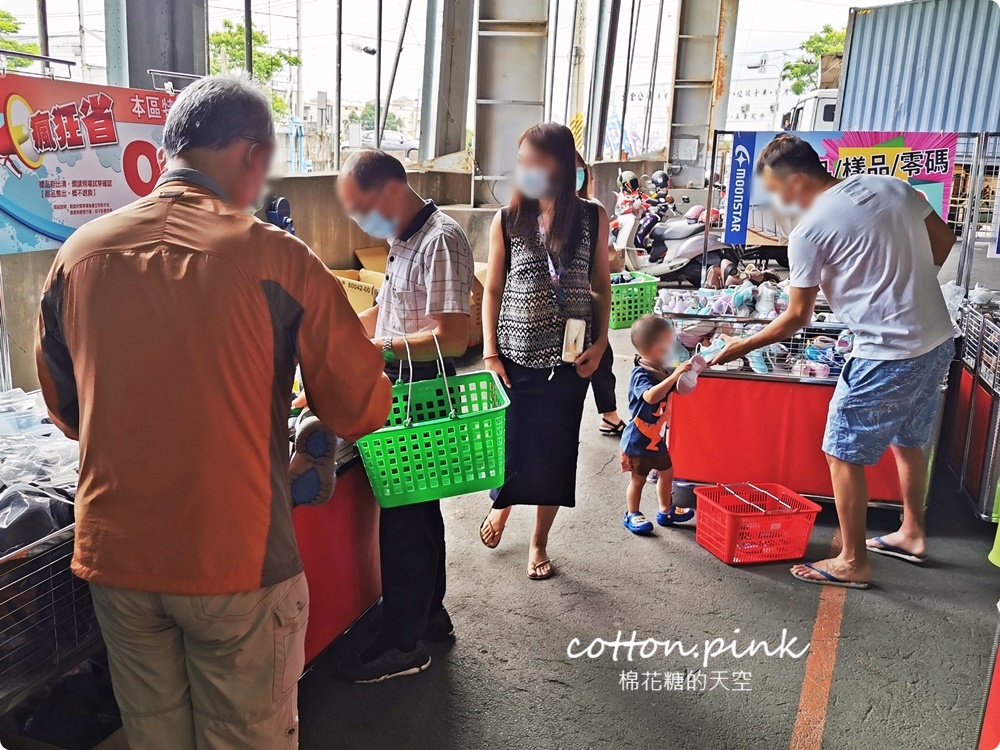 台中年度童鞋、戶外休閒鞋開倉特賣！多款涼鞋、休閒鞋加一元多一件～瘋狂優惠買起來！