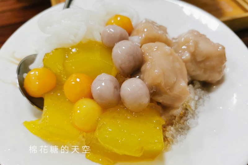 台中大里冰店推這家！福圓仔芋頭、芋圓還有自製米苔目～每日限量