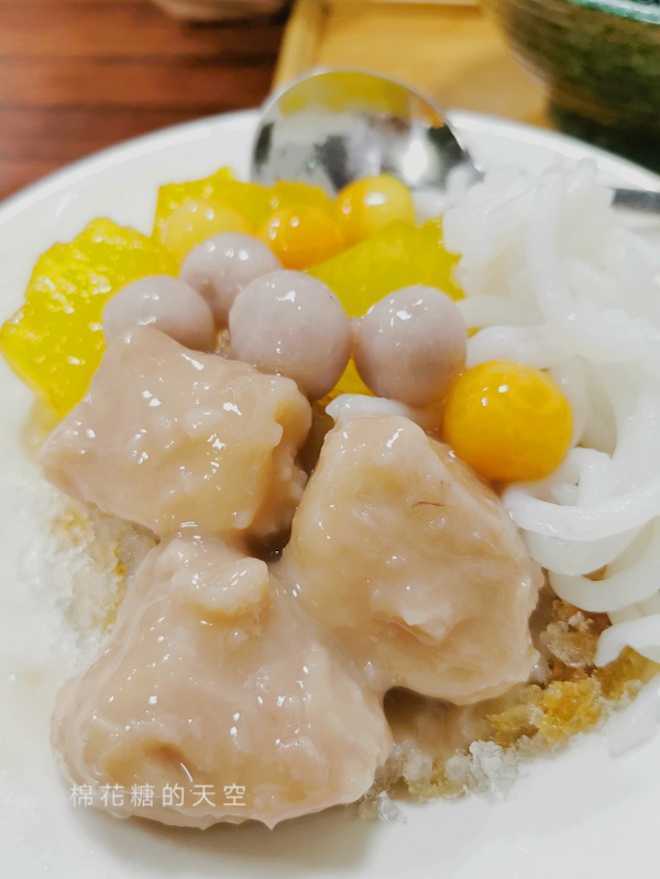 台中大里冰店推這家！福圓仔芋頭、芋圓還有自製米苔目～每日限量