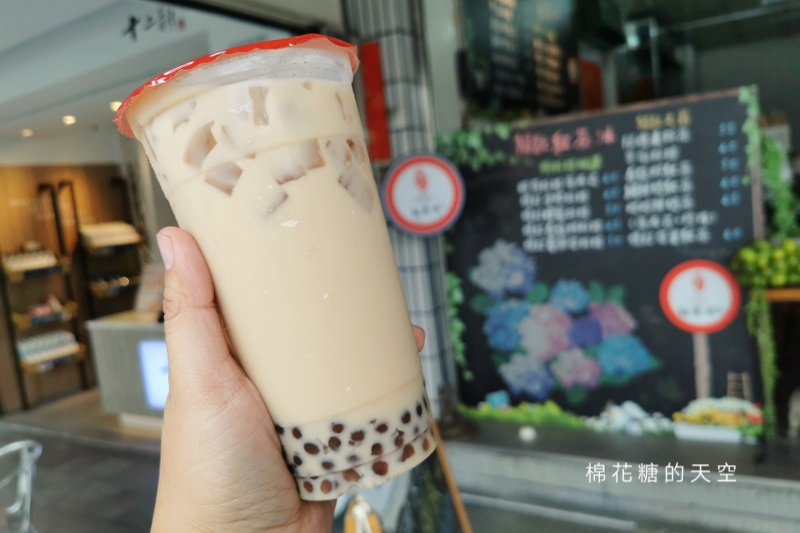 台中隱藏版紅茶冰就在阿彰旁邊，福記紅茶冰竟然開十多年了