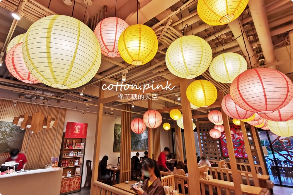 台中會議便當推這家！有春茶館外帶便當有看頭，來店必點炸年糕、超濃蒜頭雞火鍋