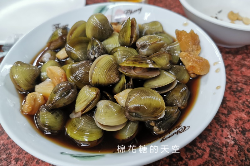 台中快炒推薦|人氣超旺不倒翁海鮮菜色多選擇，正港台式開胃菜超懷舊
