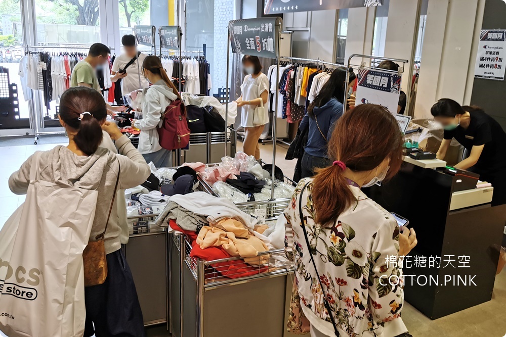 倒數十天！CK、UA、Timberland最低一折起！crocs三雙1000元！Roots Family sale下殺2折！美國名牌聯合廠拍就在日曜天地！