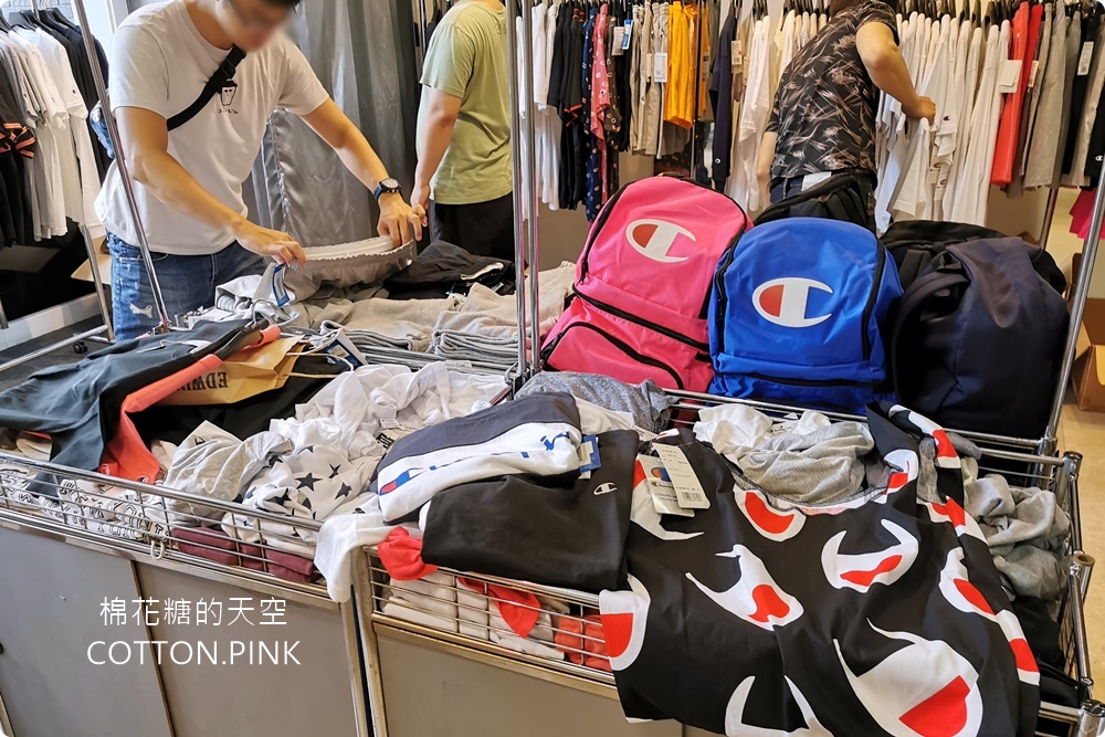 倒數十天！CK、UA、Timberland最低一折起！crocs三雙1000元！Roots Family sale下殺2折！美國名牌聯合廠拍就在日曜天地！