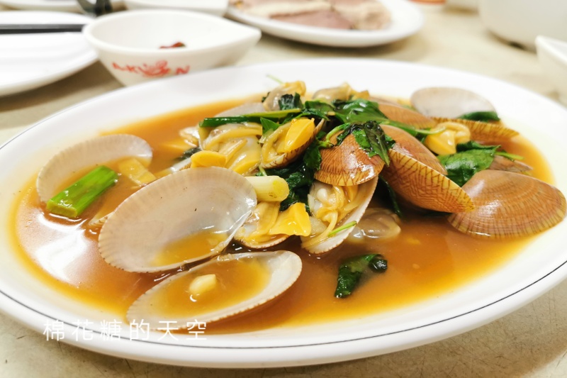 台中快炒這家有賣蚵仔煎耶！嘉賓蚵仔專賣店～鵝肉也好吃喔！