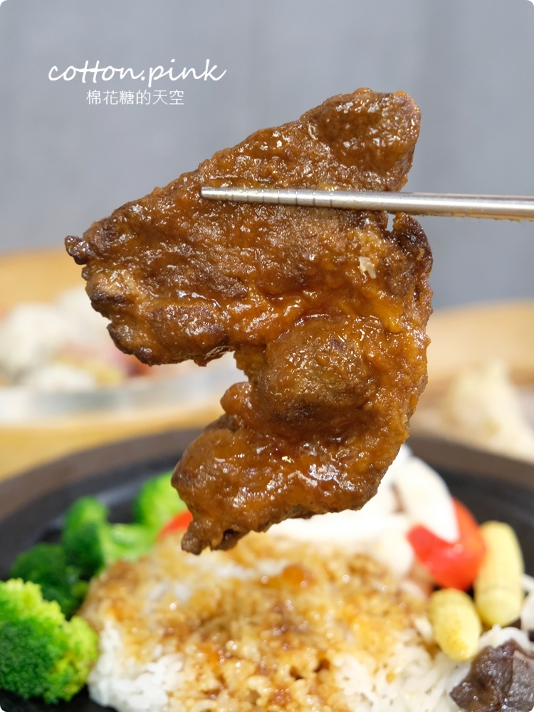 台中湯包推薦|最新泡菜口味超開胃！北平路皇宸饌現點現包超享受