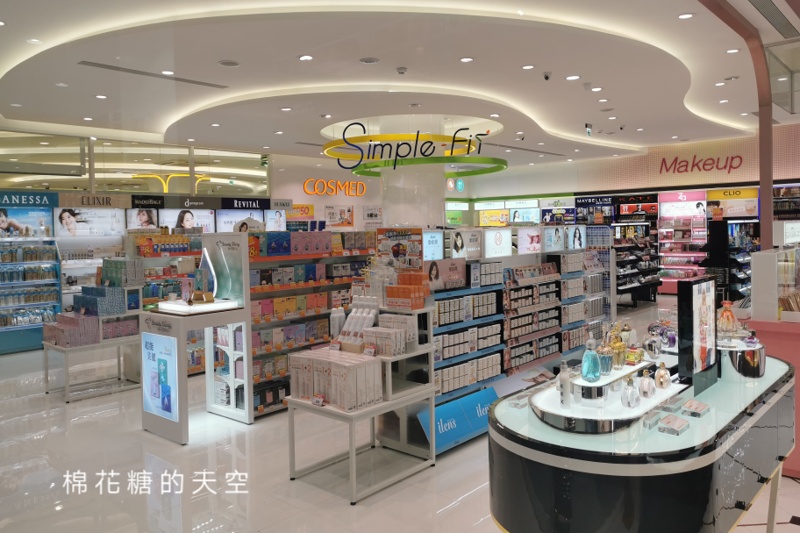 台中又要新開星巴克！隔壁還有小七健身房～這一區星巴克也太多了吧……