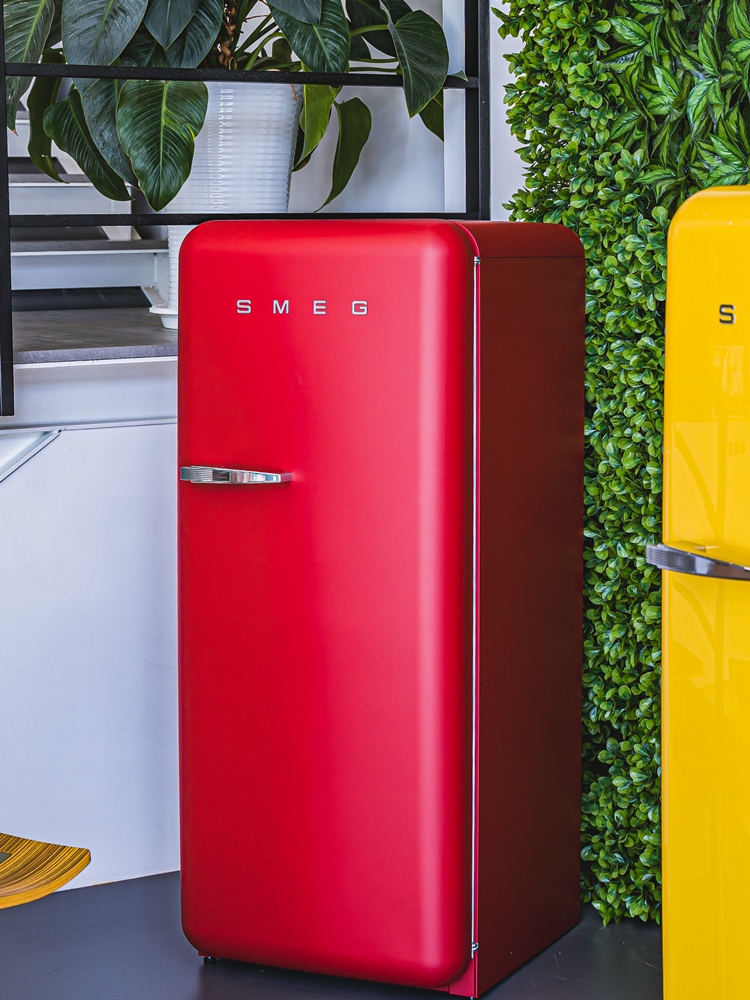 僅此一檔!夢幻復古Smeg冰箱、麵包機、咖啡機…福利品特賣會來啦!Blendtec、Wesco、SIEGWERK全面39折起,買到賺到! 僅此一檔!夢幻復古Smeg冰箱、麵包機、咖啡機…福利品特賣會來啦!Blendtec、Wesco、SIEGWERK全面39折起,買到賺到!