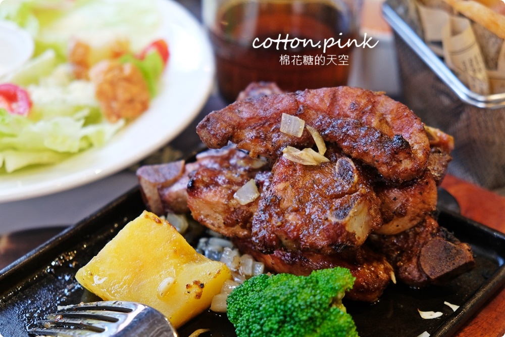 台中牛排推薦|中科商圈人氣爆棚瀧厚炙燒熟成牛排好吃推推，超多牛肉羅宋湯吃到飽～