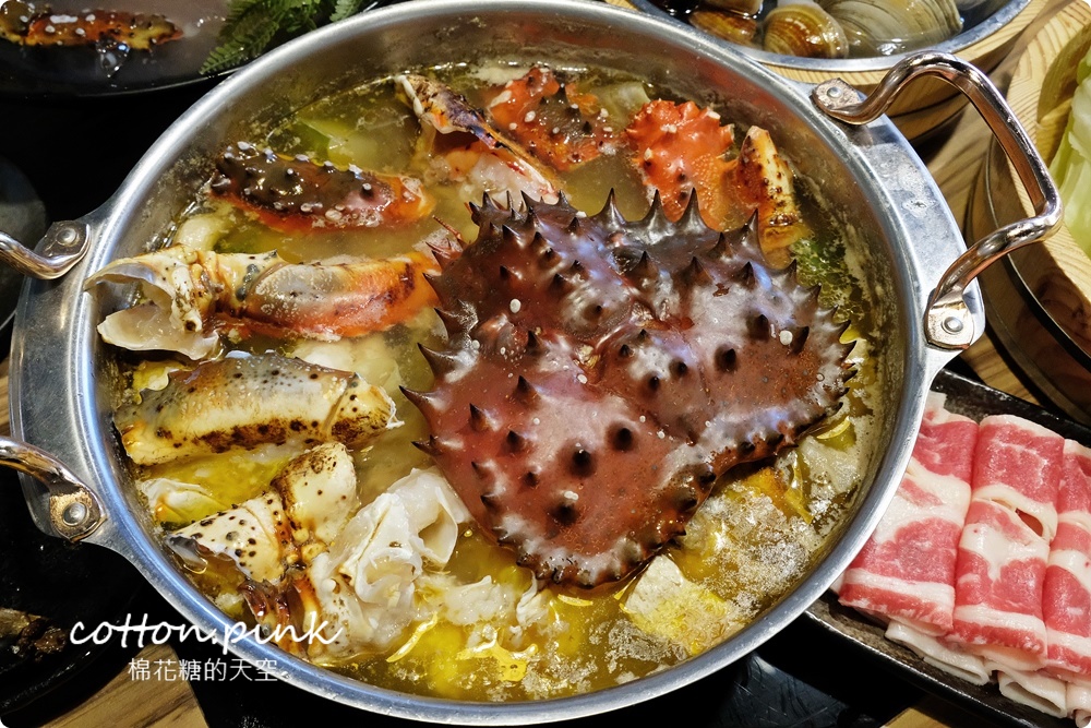 台中梧棲海鮮火鍋新開幕！鮮藝精饌鍋澎湃大餐搭配獨家鍋底好好味～包廂用餐更方便