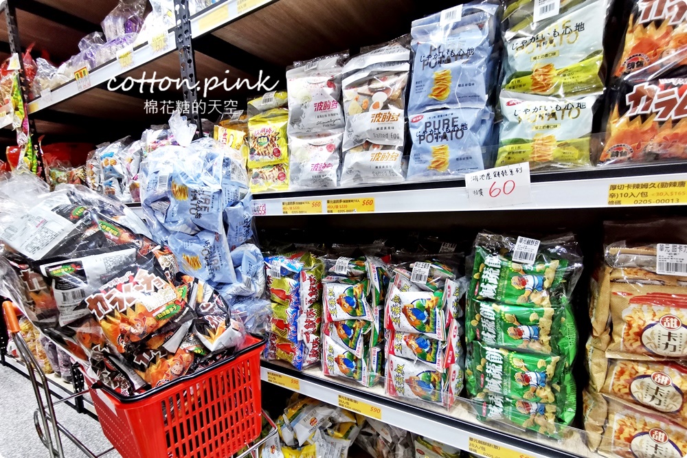 中元普渡這裡補貨超划算！零食飲料通通批發價，台中豐原豐亞食品藏路邊別錯過～