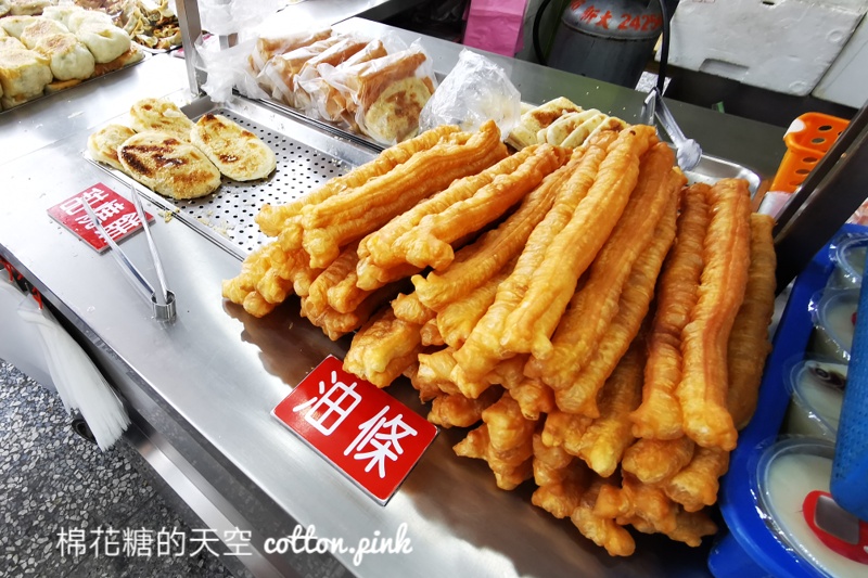 台中水湳人氣早餐攤-大明水煎包超大顆、蛋餅、鍋貼都好吃！