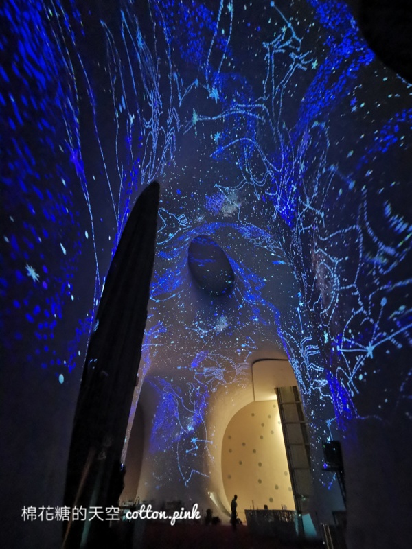 台中也有海洋公園?!台中國家歌劇院最新“光之曲幕”免費進場～看極光免出國！