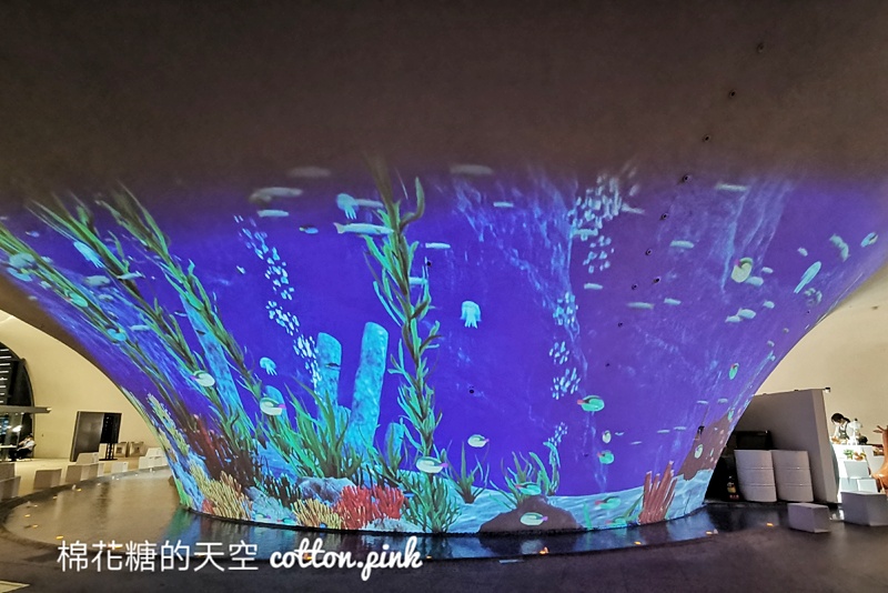 台中也有海洋公園?!台中國家歌劇院最新“光之曲幕”免費進場～看極光免出國！