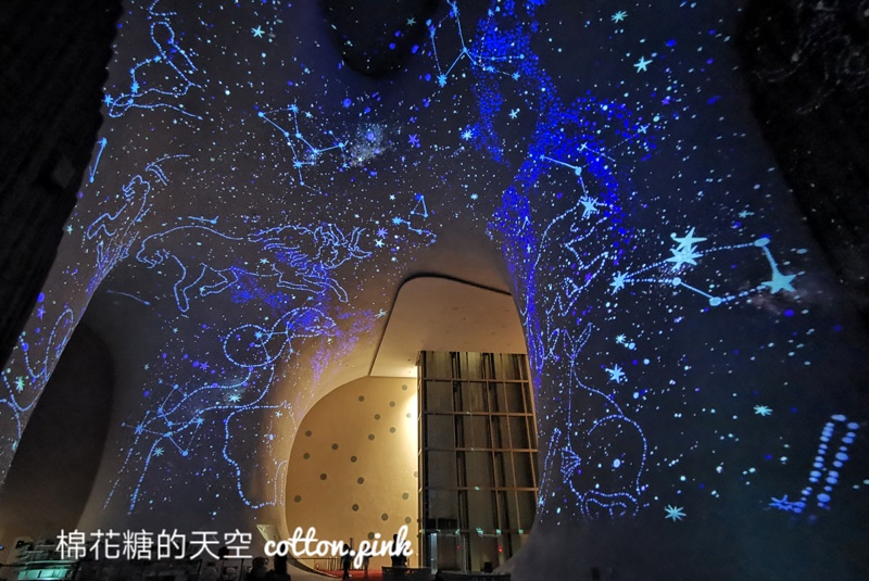 台中也有海洋公園?!台中國家歌劇院最新“光之曲幕”免費進場～看極光免出國！