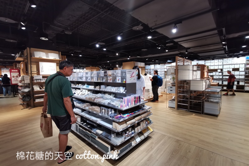 全台最大無印良品在台中！全新開幕～多種首創服務逛到腳酸啊！