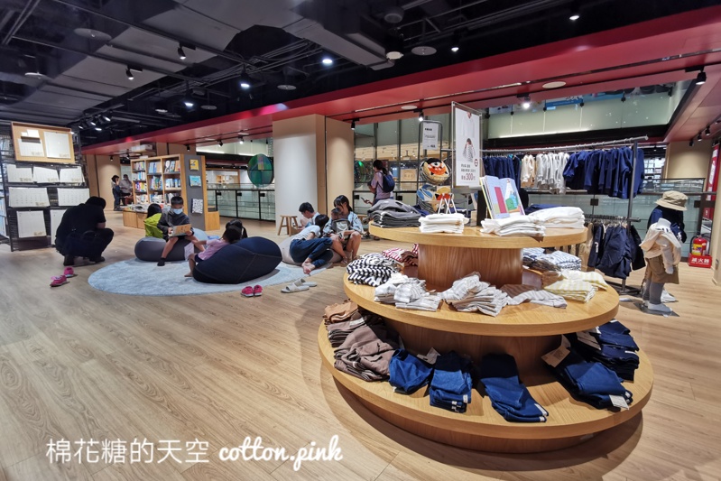全台最大無印良品在台中！全新開幕～多種首創服務逛到腳酸啊！