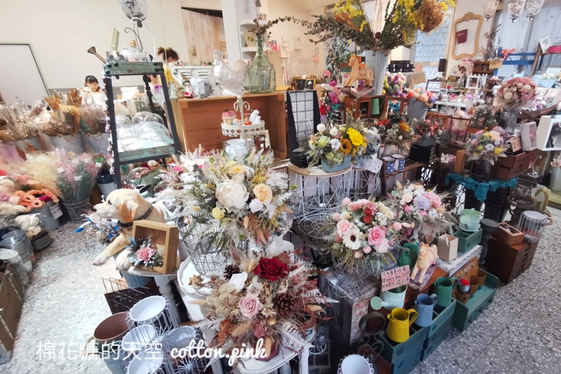 買到剁手！台中綠川旁邊巷子裡-小巷莫兒雜貨、乾燥花束通通買得到