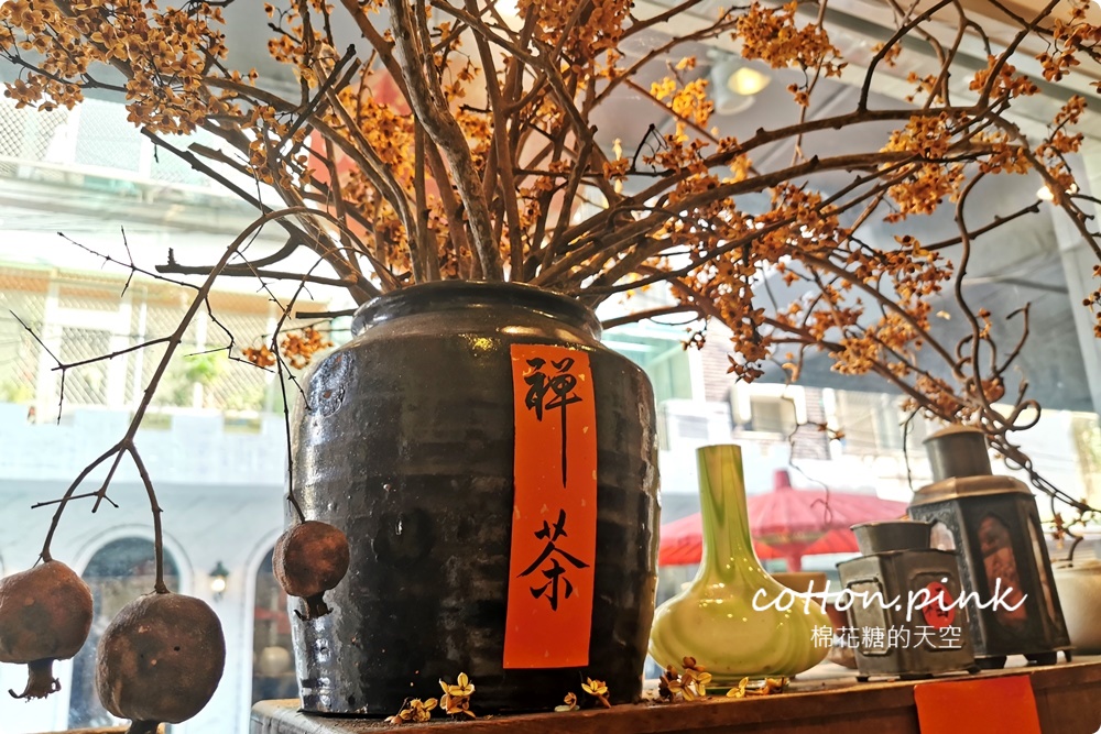 台中一日遊推薦|東海喝茶、逢甲吃美食~不出國也有滿滿異國體驗