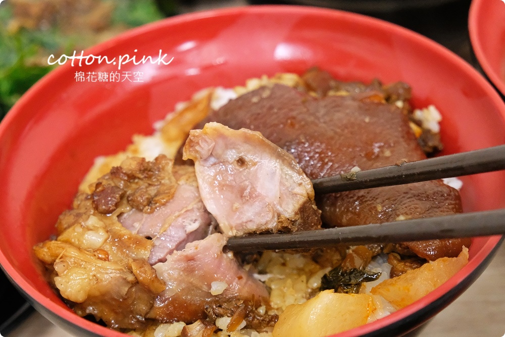 每日限量鴨腿飯這裡吃！獨家蔥鹽鴨肉飯意外好滋味～噪咖鹹菜鴨裡腿庫飯竟然還加料！