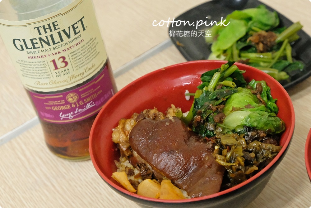 每日限量鴨腿飯這裡吃！獨家蔥鹽鴨肉飯意外好滋味～噪咖鹹菜鴨裡腿庫飯竟然還加料！