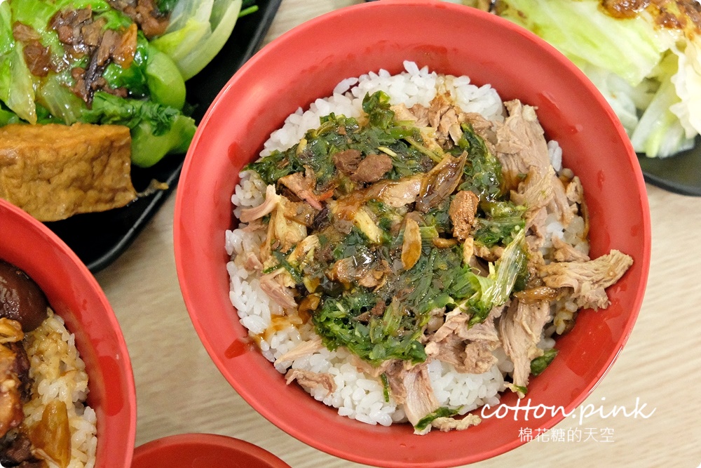 每日限量鴨腿飯這裡吃！獨家蔥鹽鴨肉飯意外好滋味～噪咖鹹菜鴨裡腿庫飯竟然還加料！