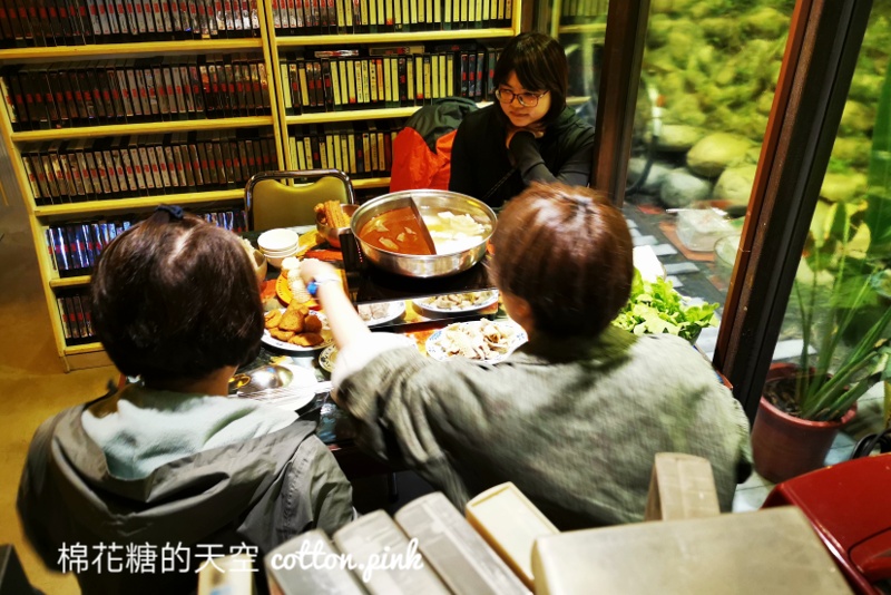 老牌麻辣鍋台中快閃概念店！浪漫屋by詹記十二月訂位已全滿～文末附上套餐菜單、訂位連結