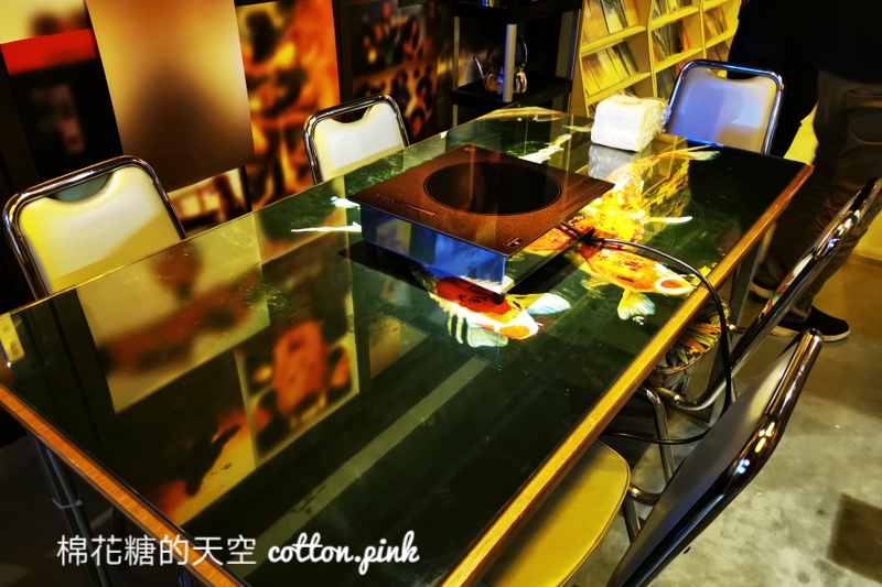 老牌麻辣鍋台中快閃概念店！浪漫屋by詹記十二月訂位已全滿～文末附上套餐菜單、訂位連結