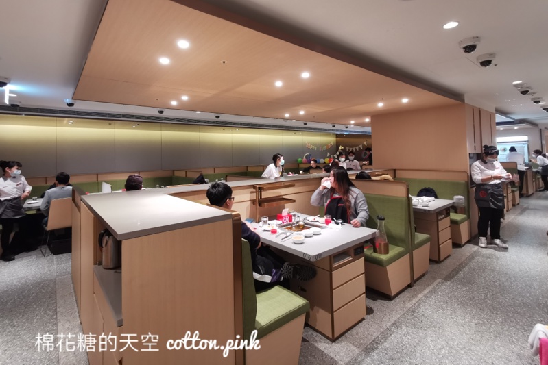 台中最新海底撈12月初悄悄開幕！看完午夜場宵夜就吃麻辣鍋<文末附上訂位連結