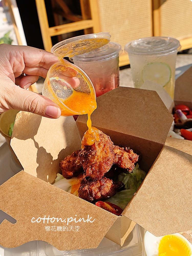 台中鹹水雞這家最文青！便當外送也能點咕蔬搖～六種獨家醬料超特別