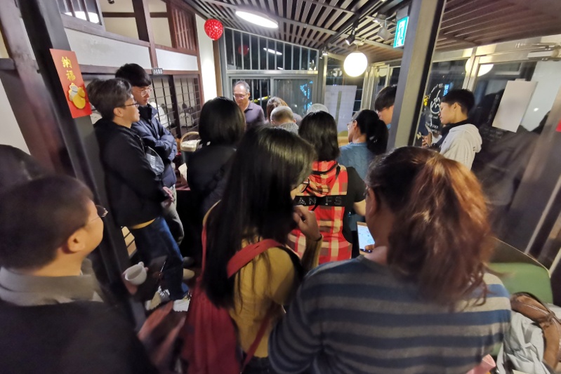 只有一晚！台中多家咖啡廳齊聚快閃為公益～喝完一輪價值多少你決定！