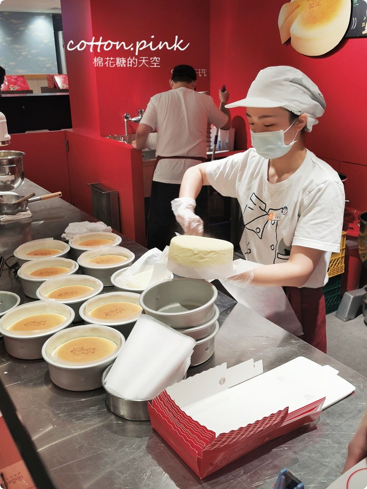 台中市區第一家！排隊美食徹思叔叔起司蛋糕進駐百貨～獨家起司塔超好吃！